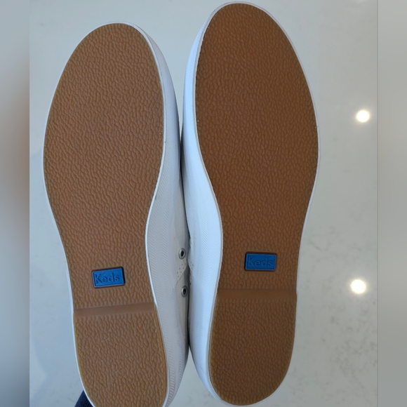 NWT Keds Women Classic White Sneakers Size 10 - Picture 3 of 5